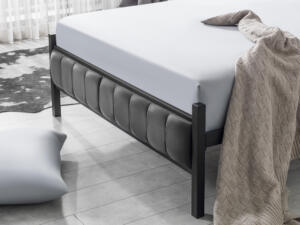 Pat metalic tapițat, cu structură rezistentă și design elegant, potrivit pentru amenajarea unui dormitor modern, confortabil și elegant. Mobila Mega – Paturi – imagine 5